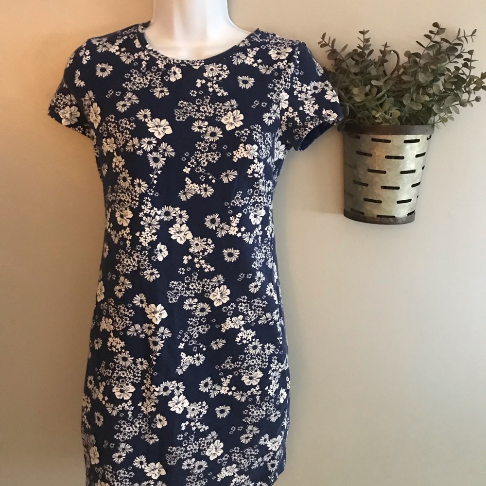 Floral casual bodycon summer dress - Picture 1 of 6